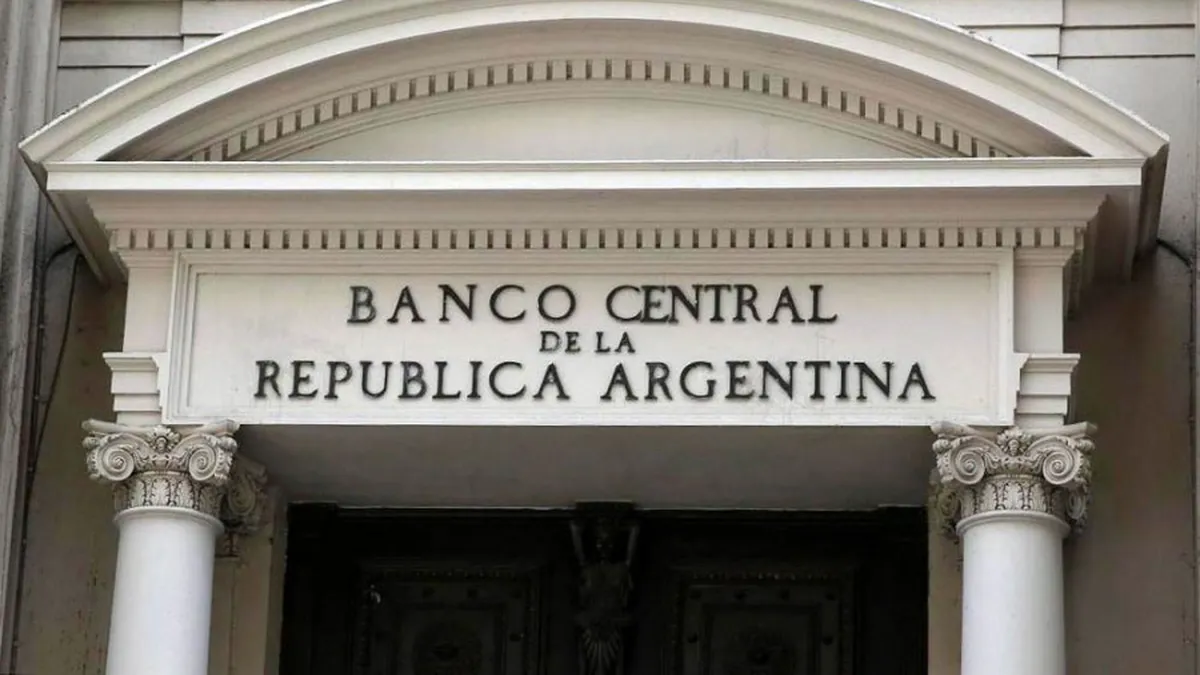 El Banco Central bajó la tasa al 70% y los plazos fijos caen al 60%