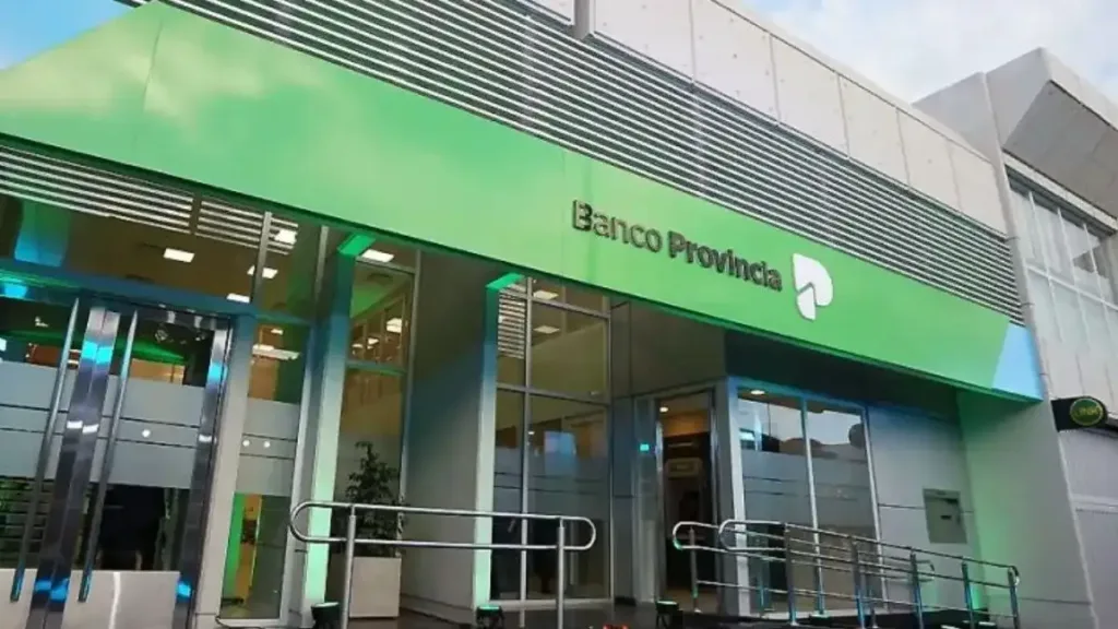 Extraer dinero será más caro desde mayo 2025