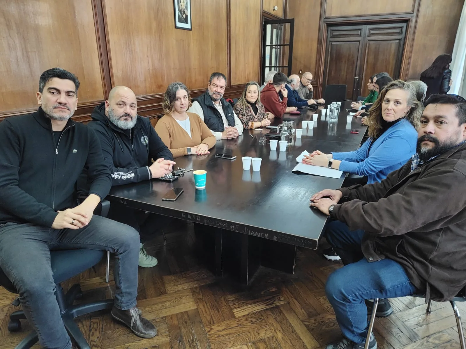 Se confirmó el aumento para estatales: ATE lo rechazó y UPCN lo aceptó