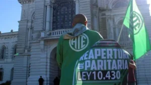 PARITARIA Estatales: Aumento confirmado para julio y agosto 2026 y pase a planta permanente